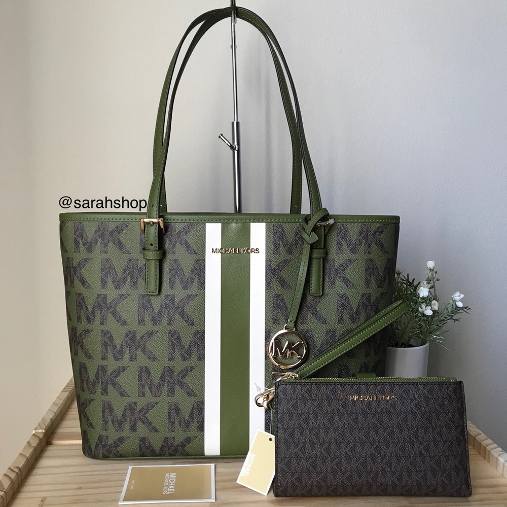 🌼Michael Kors Set